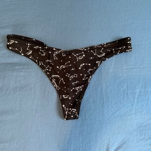 🩲Free w/any 2 items. Victoria’s Secret Thongs XL New. Stretch cotton black